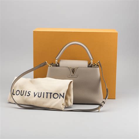 louis vuitton capucines pm|capucine measurements.